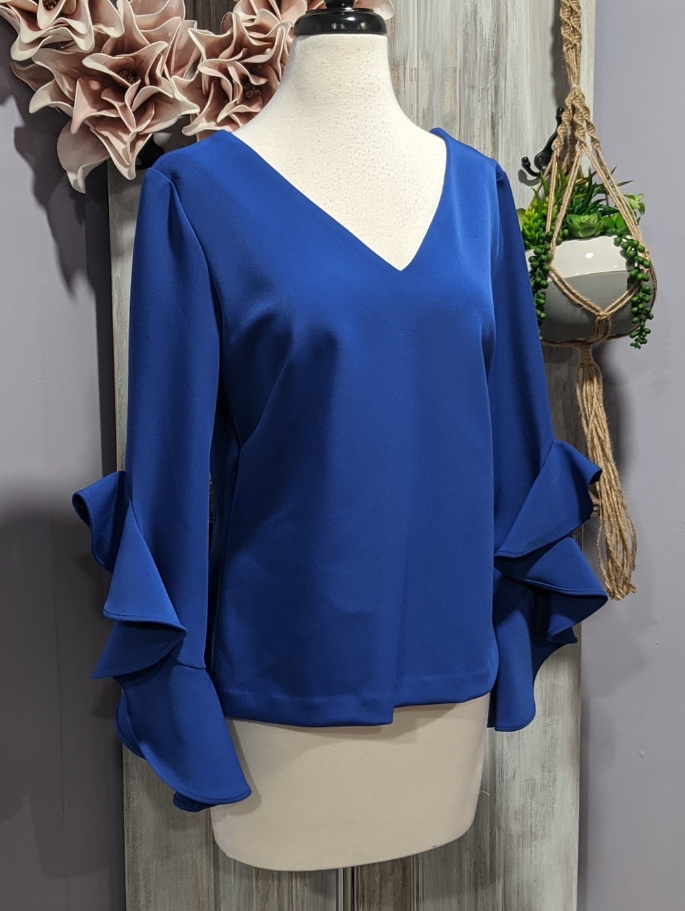 NWT Alberto Makali Royal Blue V-Neck Ruffle Sleeve Blouse